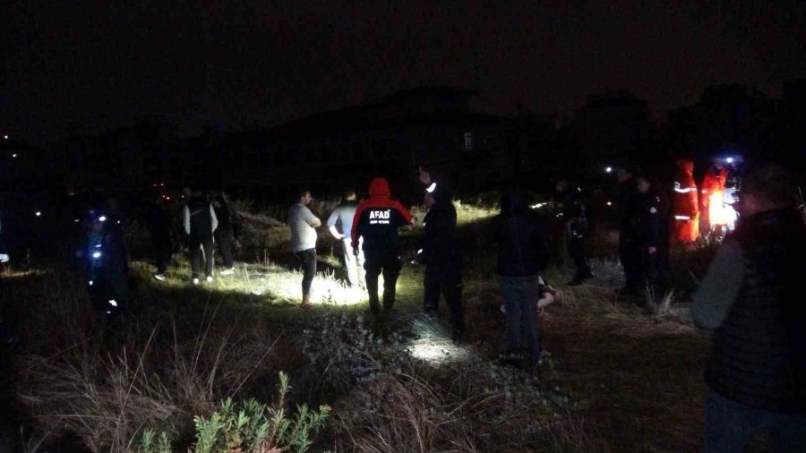 Antalya’da Hortum İşçilerin Kaldığı 2 Konteyneri Savurdu: 5 Ölü, 1 Yaralı