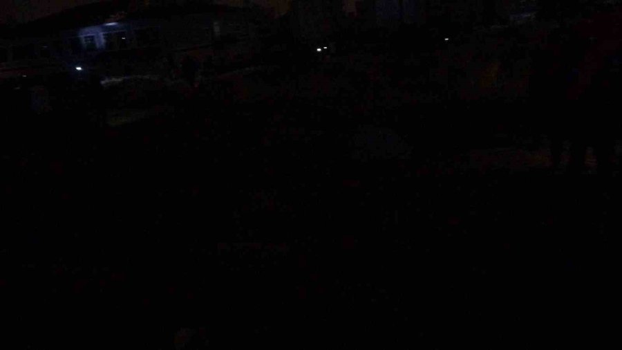 Antalya’da Hortum İşçilerin Kaldığı 2 Konteyneri Savurdu: 5 Ölü, 1 Yaralı