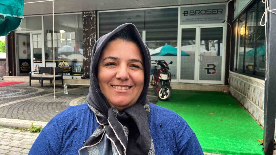 Alanya’da Pazar Yerini Su Bastı