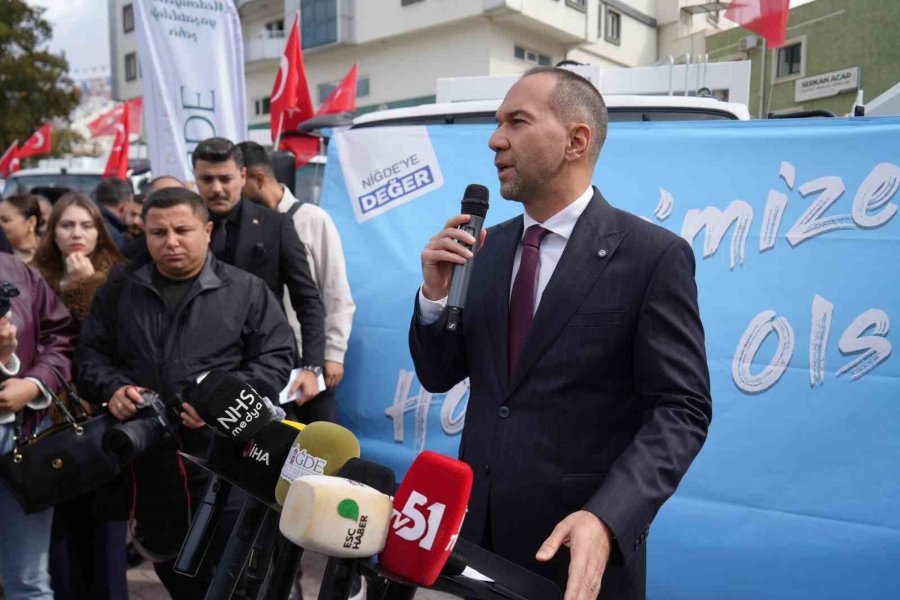 Niğde Belediyesi’nin Araç Filosu Güçleniyor: 20 Yeni Araç Hizmete Girdi
