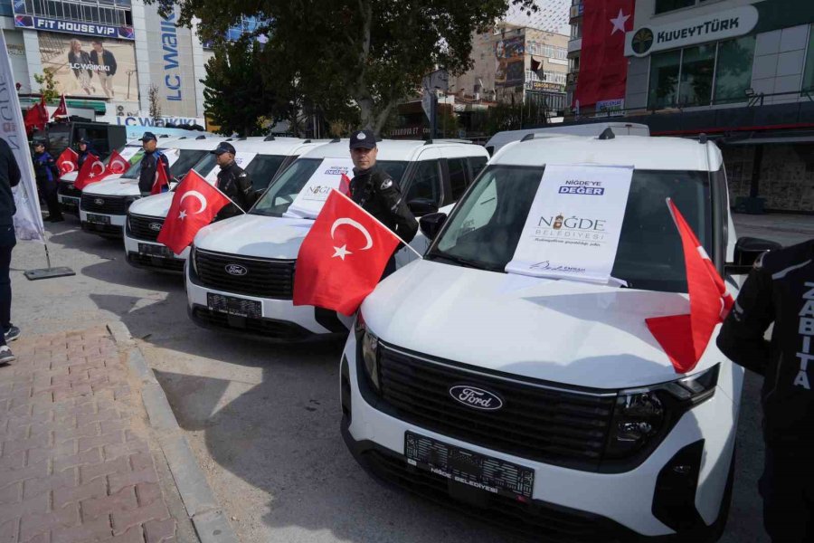 Niğde Belediyesi’nin Araç Filosu Güçleniyor: 20 Yeni Araç Hizmete Girdi