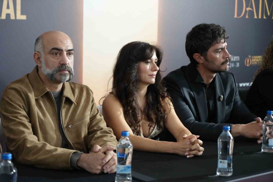"cinlerin Düğünü" Filminin Türkiye’deki İlk Gösterimi Yapıldı
