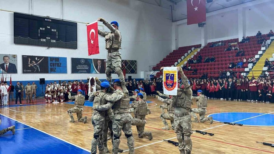 Karaman’da Cumhuriyet Bayramı Coşkusu