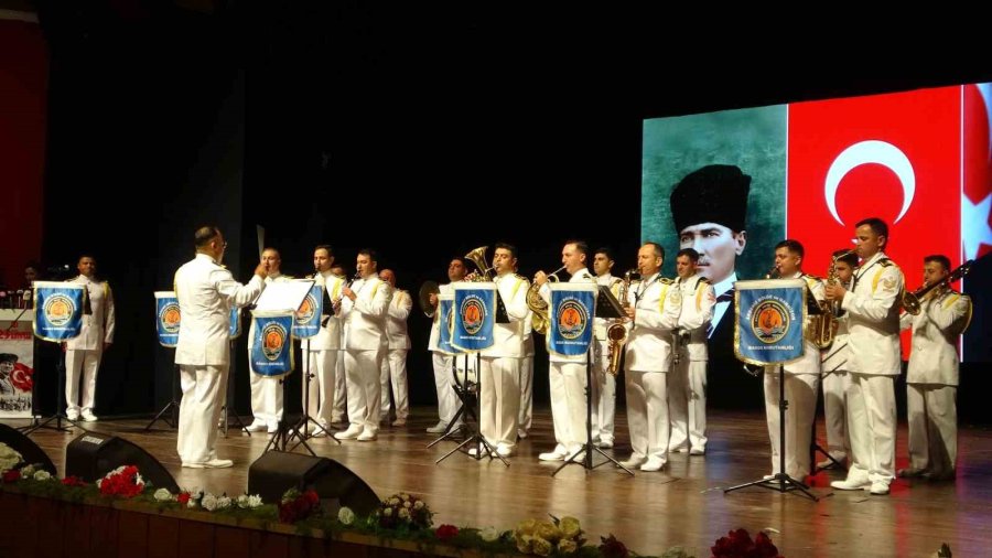 Mersin’de Cumhuriyet Bayramı Coşkuyla Kutlandı