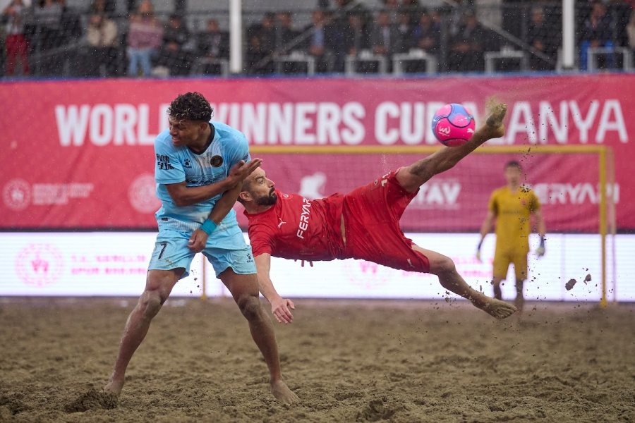 Plaj Futbolu Dünya Kulüpler Şampiyonası’nda Alanya Belediyespor Penaltılarla Çeyrek Finalde