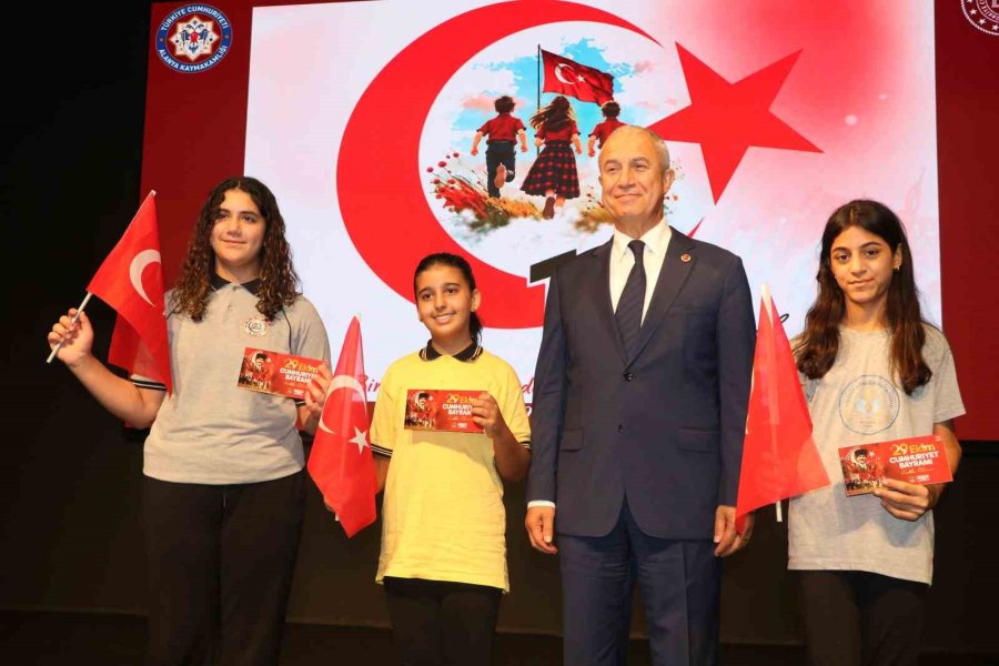 Alanya’da Cumhuriyet Bayramı Coşkuyla Kutlandı