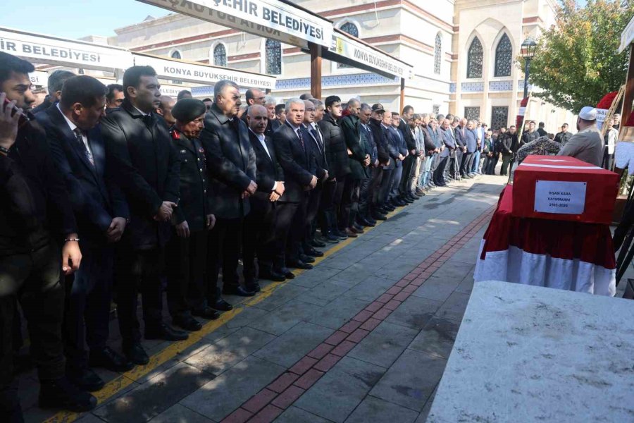 Hayatını Kaybeden Muratpaşa Kaymakamı Toprağa Verildi