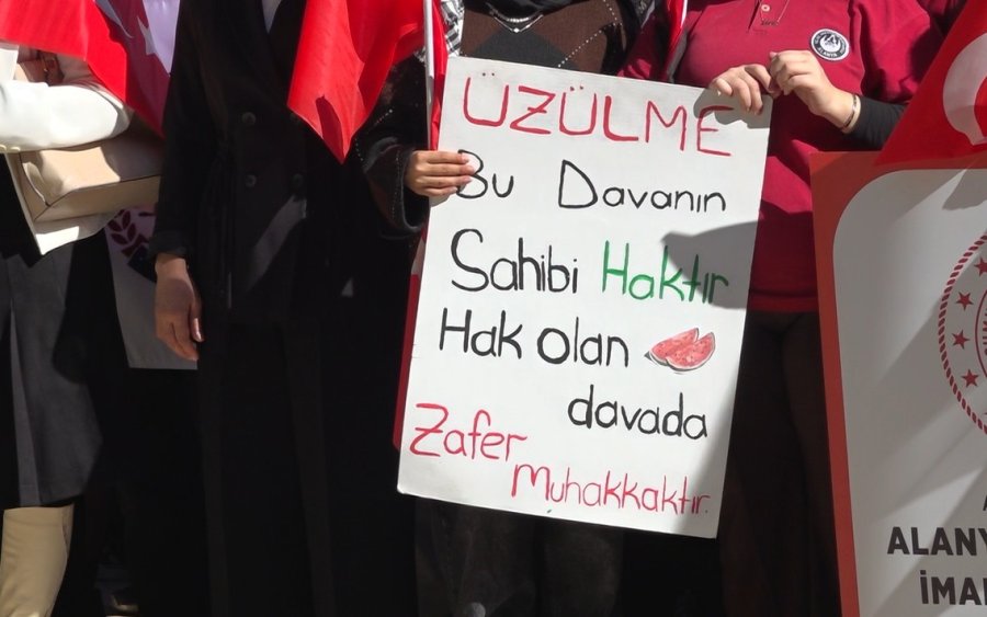 Alanya’da Binlerce Kişi ’gazze’ İçin Yürüdü