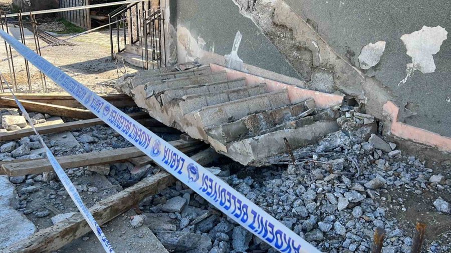 Depremde Eşi Ve 2 Kızını Kaybetmişti: Beton Altında Kalan İşçi Hayatını Kaybetti