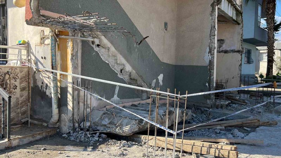 Depremde Eşi Ve 2 Kızını Kaybetmişti: Beton Altında Kalan İşçi Hayatını Kaybetti
