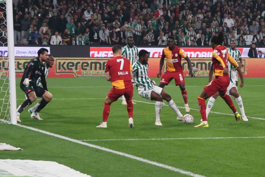 Trendyol Süper Lig: Konyaspor: 0 - Galatasaray: 1 (maç Devam Ediyor)