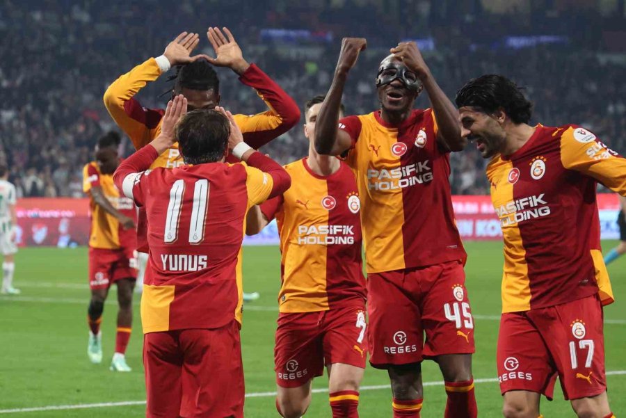Trendyol Süper Lig: Konyaspor: 0 - Galatasaray: 2 (ilk Yarı)