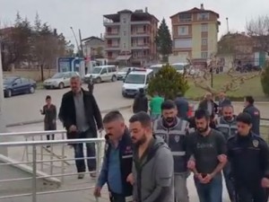 Karaman Polisinden Zehir Tacirlerine Baskın